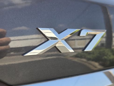 Used 2021 BMW X7 xDrive40i w/ Executive Package AWD/4WD image 16