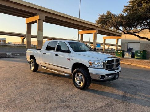 Used 2008 Dodge Ram 2500 Truck SXT image 3