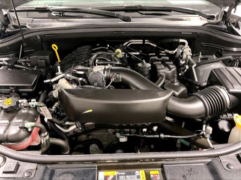 Used 2022 Dodge Durango GT image 31