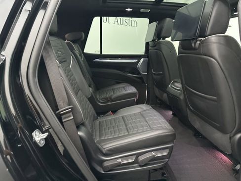 Used 2025 Cadillac Escalade Sport Platinum AWD/4WD image 23