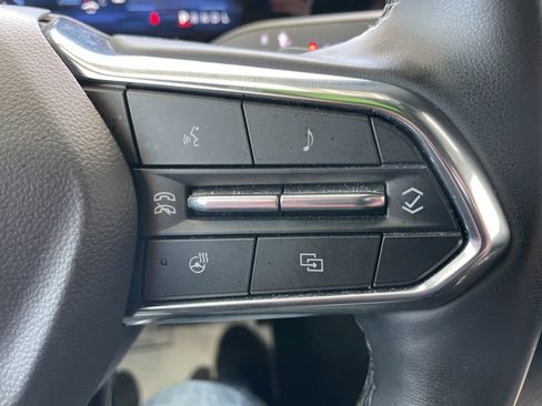 Used 2025 Chevrolet Equinox LT AWD/4WD image 12