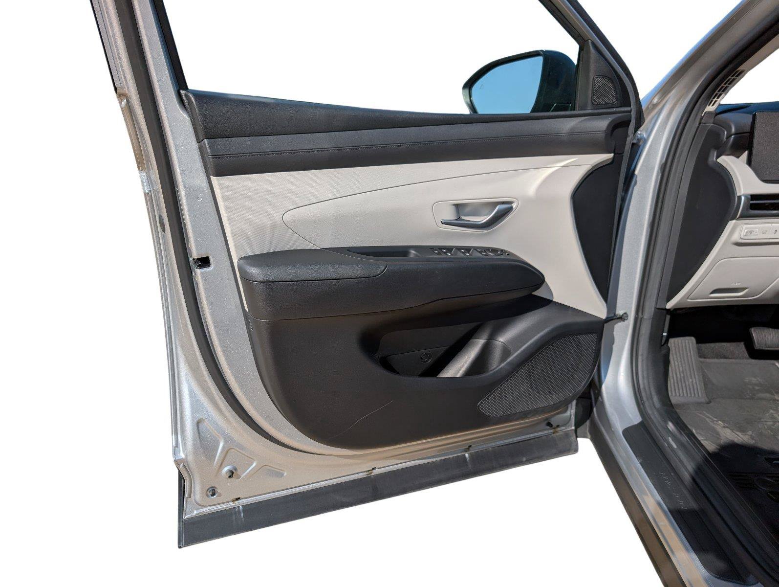 Used 2025 Hyundai Tucson SEL FWD image 13
