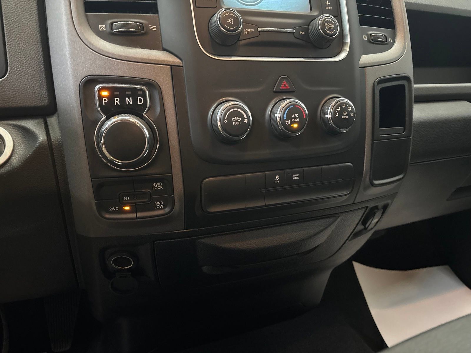 Used 2018 RAM 1500 Express w/ Black Ram 1500 Express Group AWD/4WD image 20