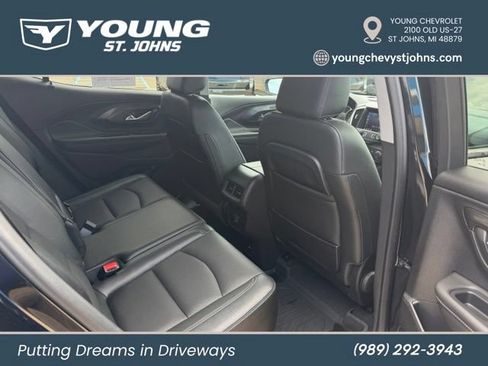 Used 2024 GMC Terrain SLT w/ LPO, Floor Liner Package AWD/4WD image 32