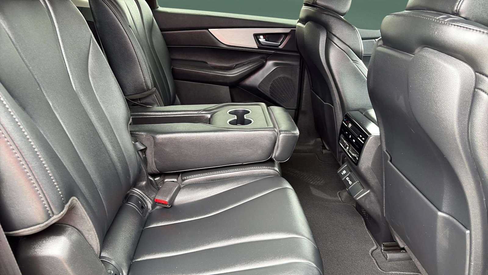 Used 2023 Acura MDX SH-AWD image 15
