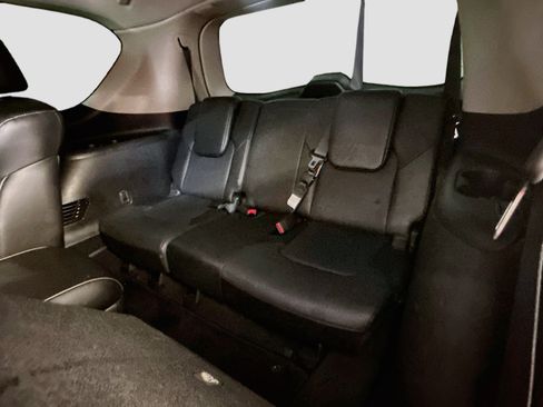 Used 2018 INFINITI QX80 4WD w/ Driver Assistance Package image 31