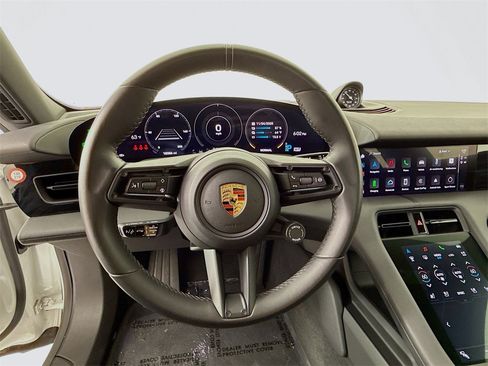 Used 2024 Porsche Taycan image 15
