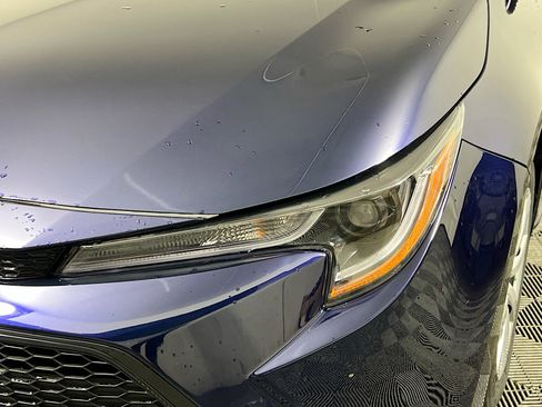Used 2022 Toyota Corolla LE FWD image 11