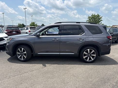 Used 2025 Honda Pilot Elite image 7