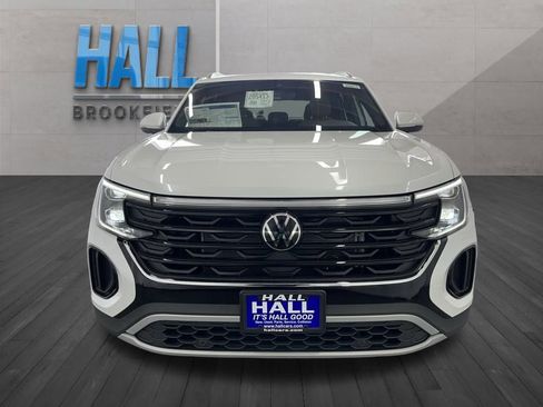 New 2026 Volkswagen Atlas Cross Sport SE image 8