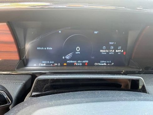 Used 2023 Lincoln Navigator L Reserve AWD/4WD image 22
