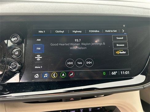 Used 2022 Buick Envision Avenir w/ Technology Package II image 24