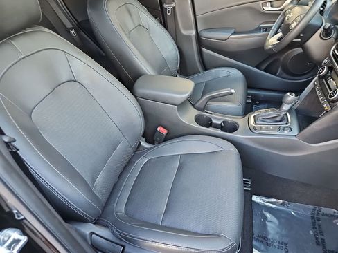 Used 2021 Hyundai Kona Limited AWD/4WD image 18