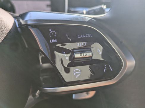 Used 2026 Jaguar F-PACE R-Dynamic S AWD/4WD image 18