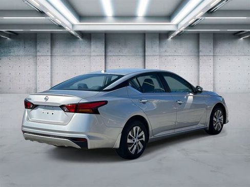 Used 2019 Nissan Altima 2.5 S FWD image 5