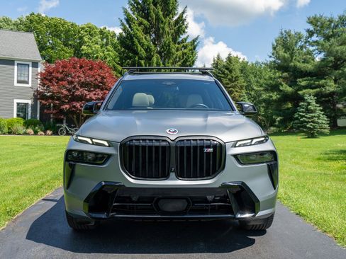 Used 2023 BMW X7 M60i w/ Executive Package AWD/4WD image 8