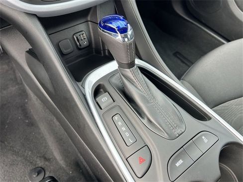 Used 2019 Chevrolet Volt LT w/ Comfort Package image 17