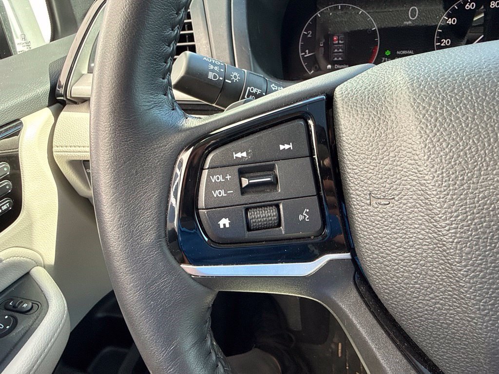Certified 2026 Honda Odyssey Touring image 15