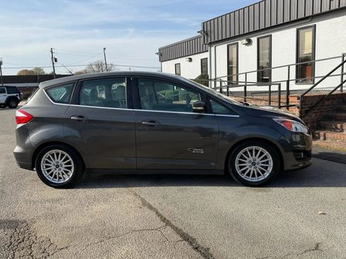 Used 2016 Ford C-MAX Energi SEL w/ Equipment Group 302A FWD image 5