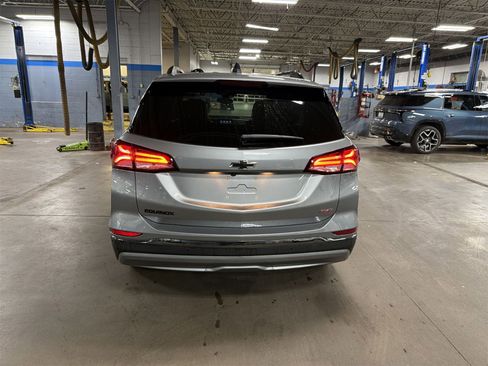 Used 2023 Chevrolet Equinox RS image 7