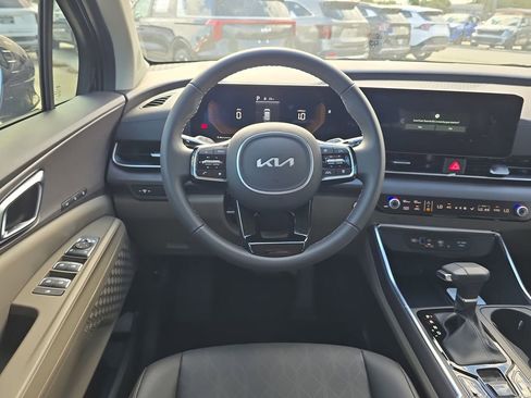 New 2026 Kia Carnival EX FWD image 14