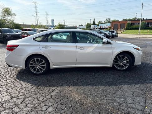 Used 2014 Toyota Avalon XLE Touring FWD image 7