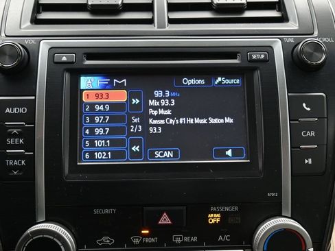 Used 2012 Toyota Camry LE image 21