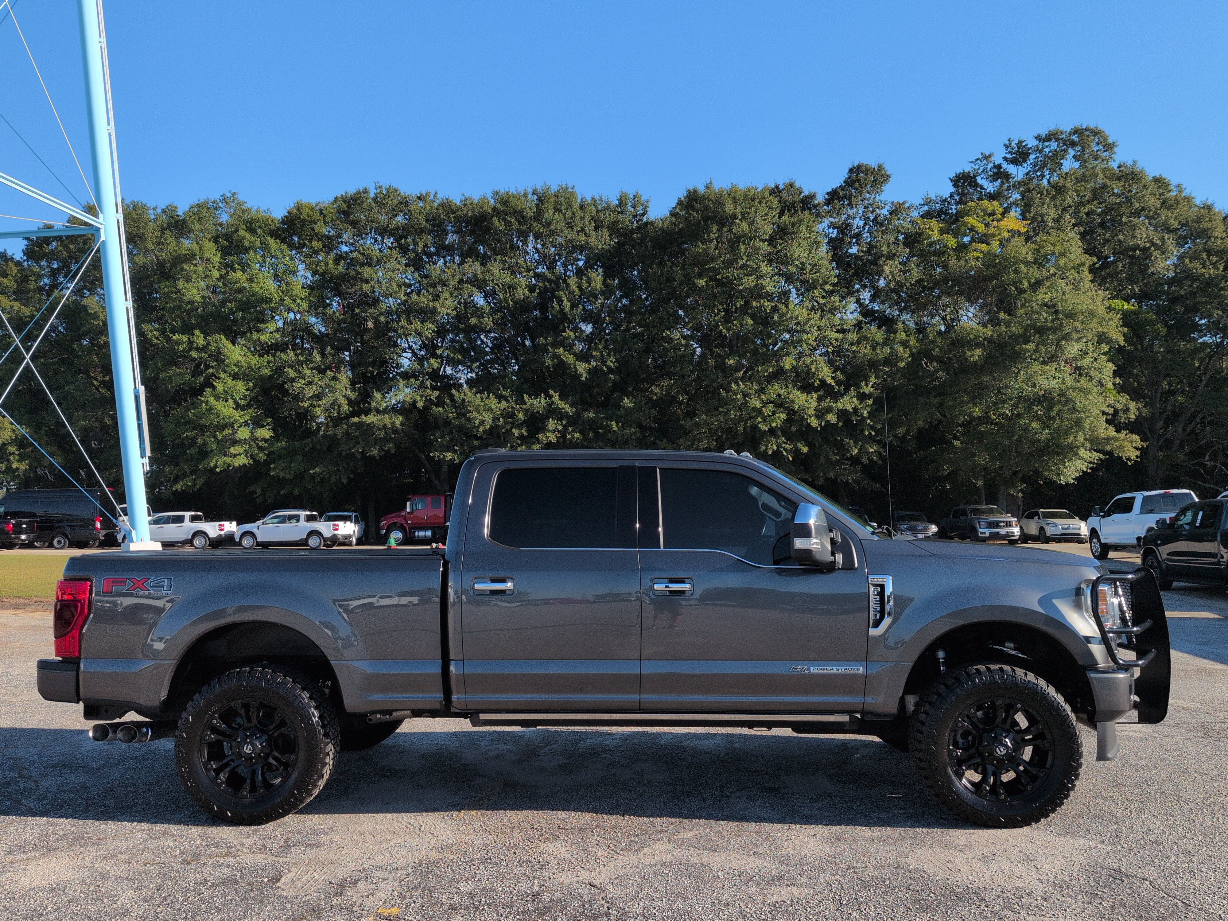 Used 2020 Ford F250 Platinum AWD/4WD image 2