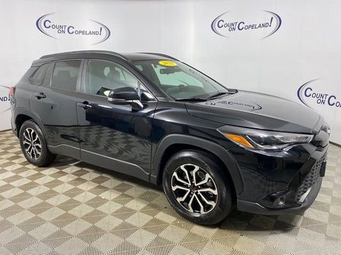 Used 2023 Toyota Corolla Cross S image 1