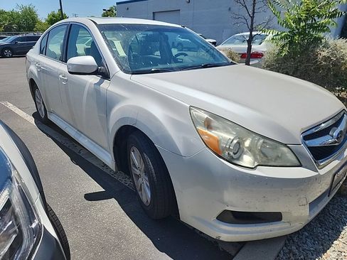 Used 2011 Subaru Legacy 2.5i Premium AWD/4WD image 5