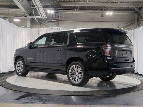 Used 2021 Chevrolet Suburban High Country w/ Premium Package image 15