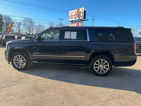 Used 2017 GMC Yukon XL Denali w/ Open Road Package image 8