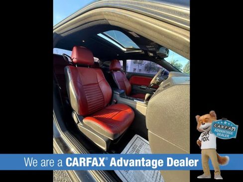 Used 2014 Dodge Challenger SXT RWD image 30
