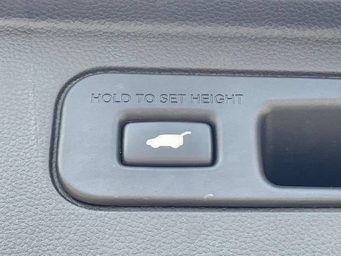 Used 2024 Honda Pilot TrailSport image 14