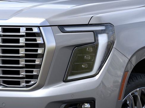 New 2025 GMC Yukon Denali w/ Denali Reserve Package image 10