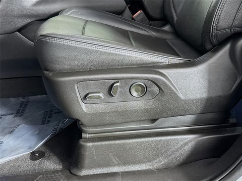Used 2024 GMC Yukon Denali w/ Advanced Technology Package RWD image 23