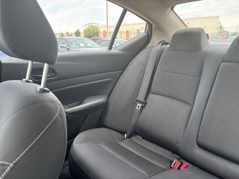 Used 2025 Nissan Altima 2.5 SV FWD image 34