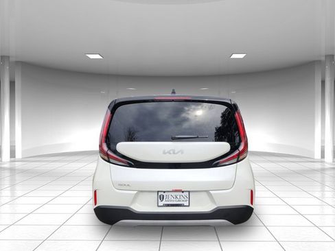 New 2025 Kia Soul LX image 4