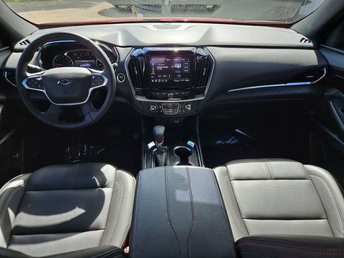 Used 2024 Chevrolet Traverse RS FWD image 21
