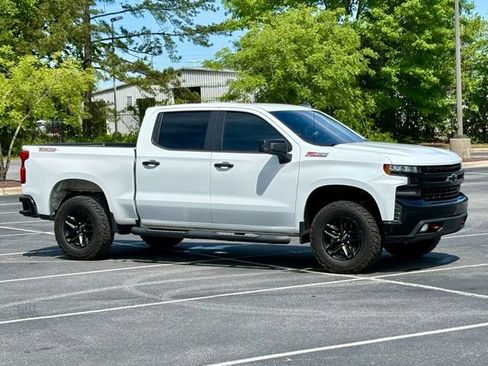 Used 2020 Chevrolet Silverado 1500 LT Trail Boss AWD/4WD image 10