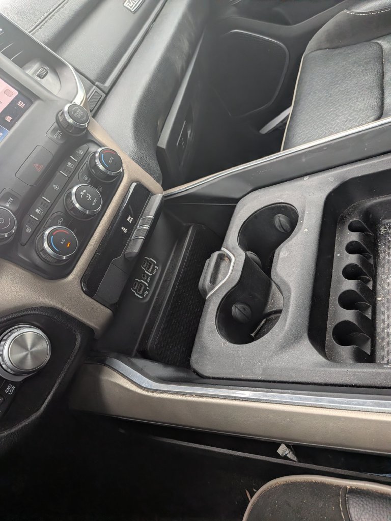 Used 2022 RAM 1500 Laramie AWD/4WD image 21