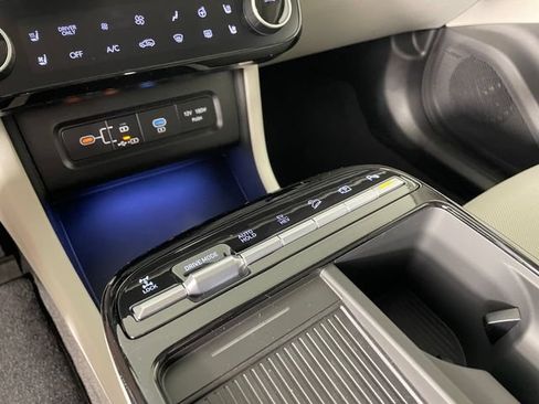 New 2026 Hyundai Tucson Limited AWD/4WD image 7