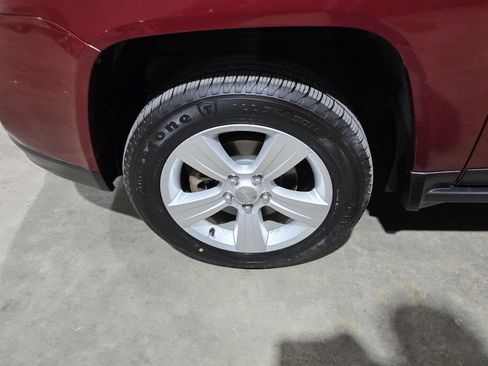 Used 2013 Jeep Compass Sport image 22