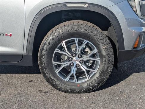 New 2025 GMC Acadia AT4 image 11