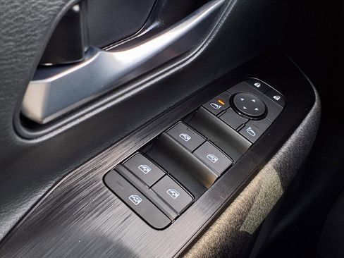 New 2026 Nissan Kicks SV w/ Cold Weather Package image 23