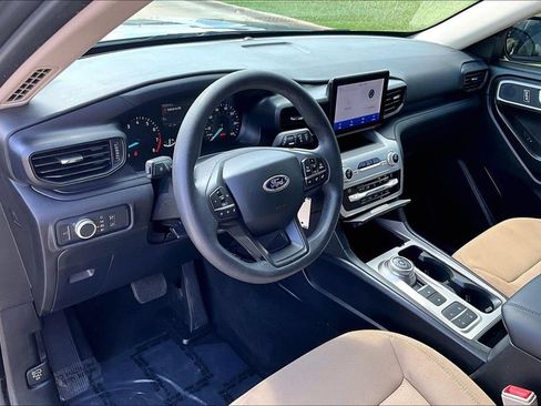 Used 2021 Ford Explorer 2WD image 13