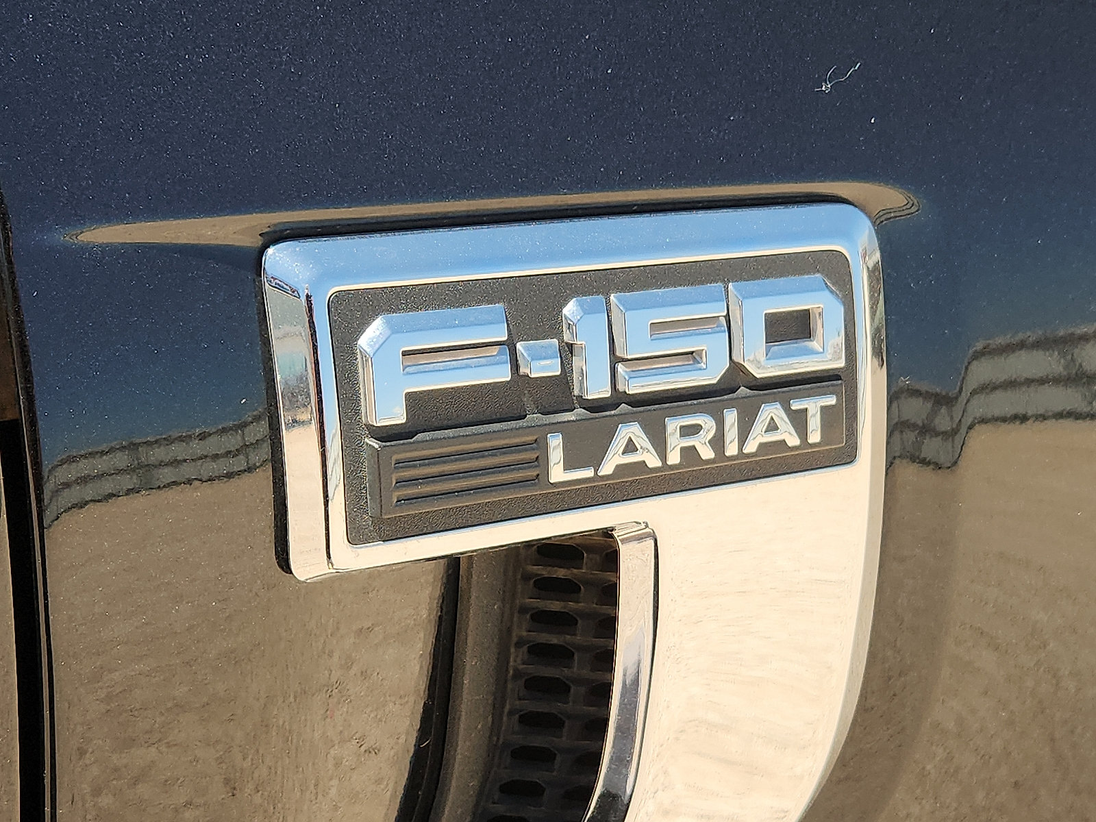 Used 2023 Ford F150 Lariat AWD/4WD image 8