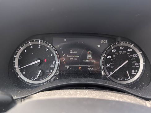 Used 2021 Toyota Highlander XLE image 12