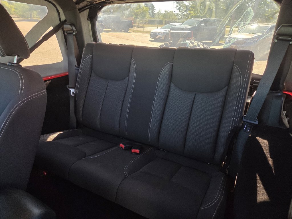 Used 2013 Jeep Wrangler Rubicon w/ PWR Convenience Group AWD/4WD image 18