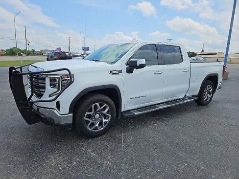 Used 2024 GMC Sierra 1500 SLT w/ SLT Premium Plus Package AWD/4WD image 2